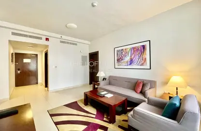 Hotel Apartments - 2 Bedrooms - 3 Bathrooms for rent in The Curve Hotel - Diplomatic Street - West Bay - Doha