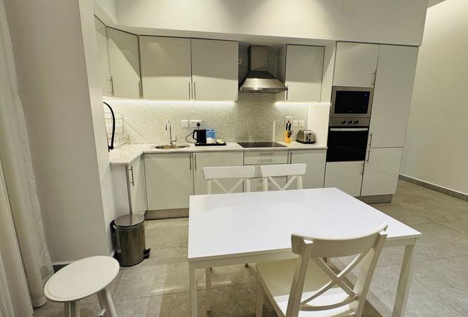 985283 - Property Image 3