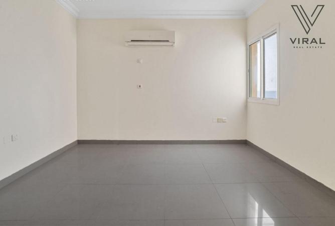 949423 - Property Image 2