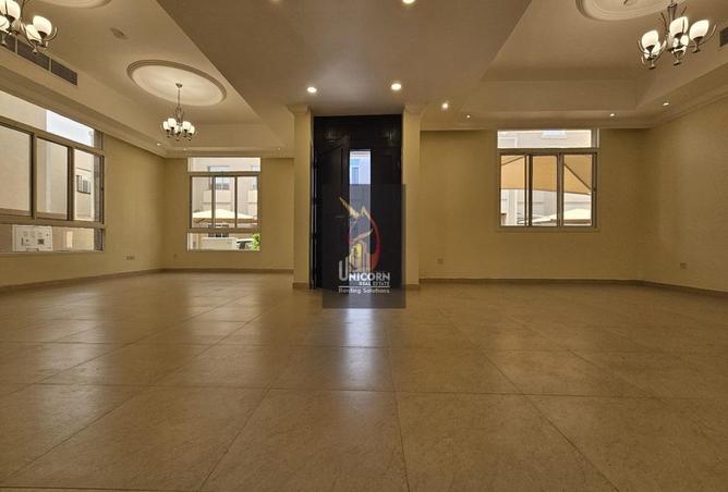 987338 - Property Image 2