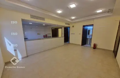 شقة - 2 غرف نوم - 3 حمامات للايجار في المنصورة - المنصورة - الدوحة