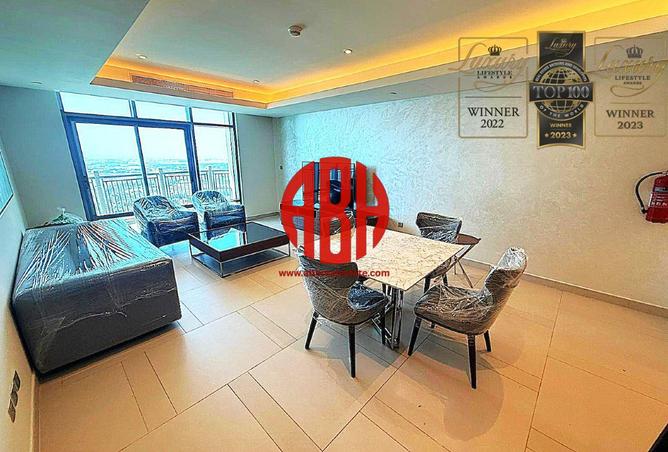 956864 - Property Image 2