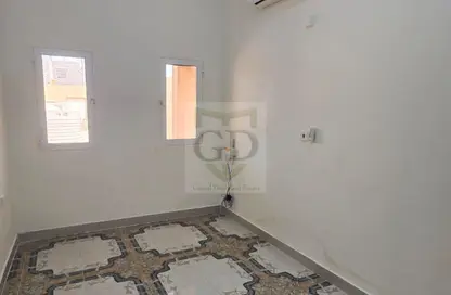Apartment - Studio - 1 Bathroom for rent in Bu Hamour Street - Abu Hamour - Doha