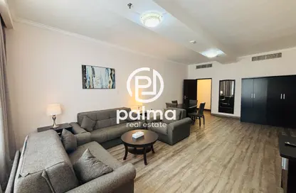 Apartment - 3 Bedrooms - 3 Bathrooms for rent in West Bay - West Bay - Doha