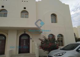 صورةمبنى خارجي لـ: فيلا - 3 غرف نوم - 3 حمامات للكراء في شارع الحمرا - الثمامة - الدوحة, صورة 1