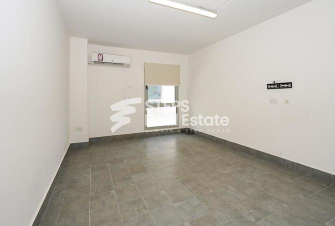 960565 - Property Main Image