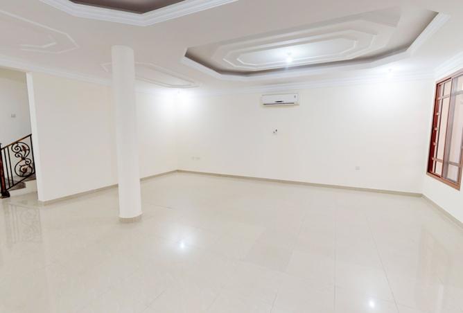 939213 - Property Image 2