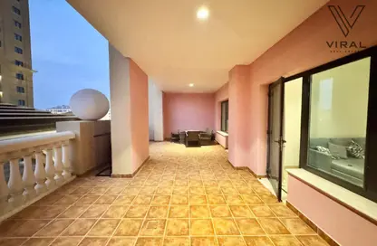 Apartment - 2 Bedrooms - 3 Bathrooms for rent in West Porto Drive - Porto Arabia - The Pearl Island - Doha