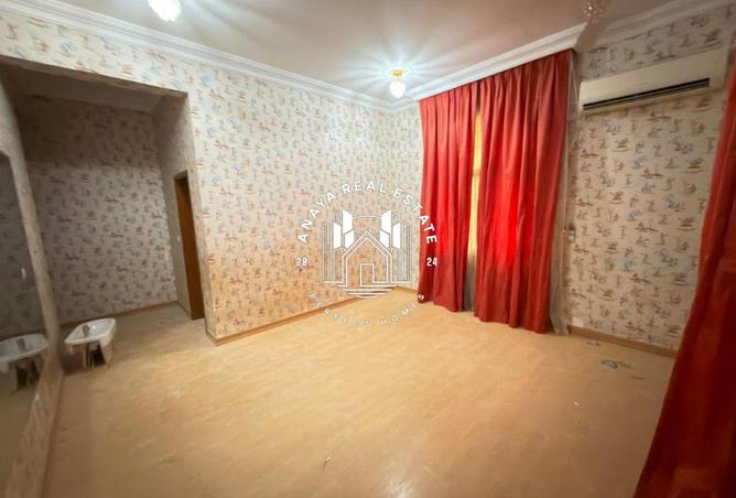 994727 - Property Image 2