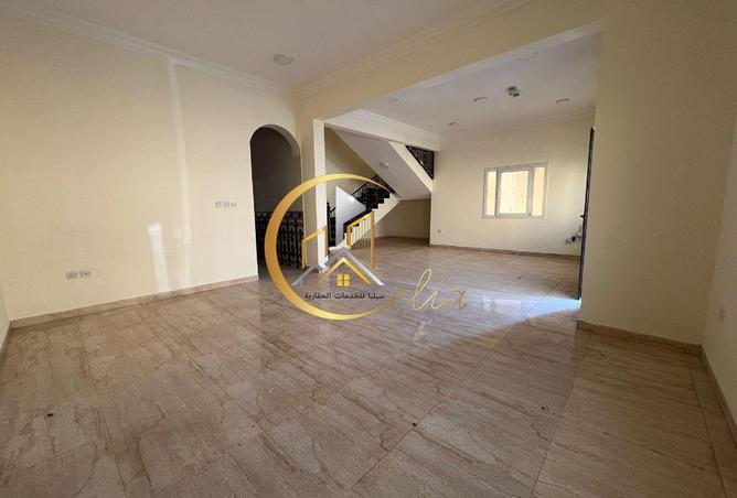 968227 - Property Main Image