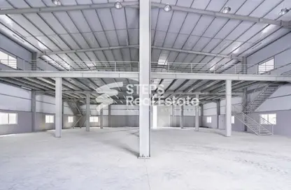 مخزن - استوديو - 3 حمامات للايجار في شارع الصناعية الشرقي - بركة العوامر - الوكرة