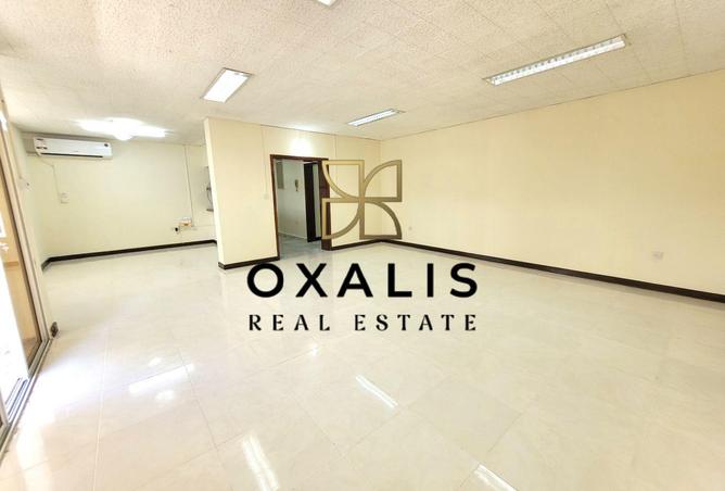 956667 - Property Image 3