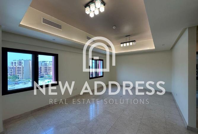 935043 - Property Image 2