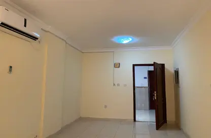 Apartment - 2 Bedrooms - 2 Bathrooms for rent in Old Airport 43 - Old Airport Road - Doha