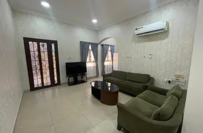 فيلا - 3 غرف نوم - 2 حمامات للايجار في منطقة الداون تاون - وسط المدينة - الخور