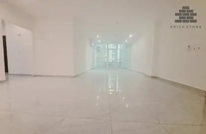 Apartment - 2 Bedrooms - 3 Bathrooms for rent in Al Sadd Road - Al Sadd - Doha