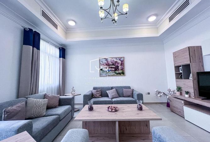 900684 - Property Image 2