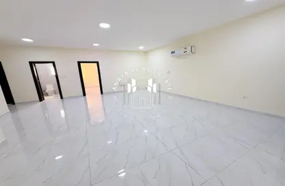 Apartment - 3 Bedrooms - 2 Bathrooms for rent in Rawdat Al Hamama - Al Daayen