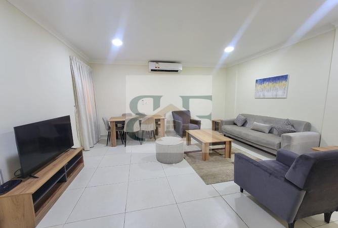 930697 - Property Image 2