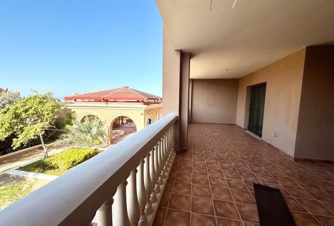 981834 - Property Image 2