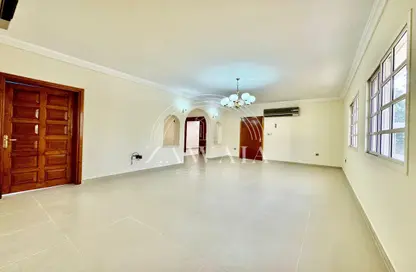 Villa - 5 Bedrooms - 4 Bathrooms for rent in Al Soudan - Al Soudan - Doha