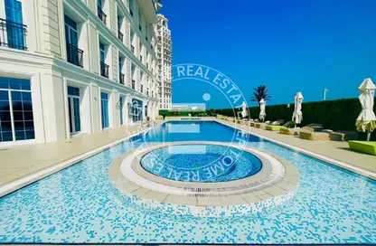 Apartment - 2 Bedrooms - 3 Bathrooms for rent in Floresta Gardens - Floresta Gardens - The Pearl Island - Doha