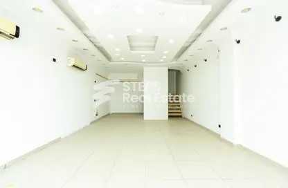 Shop - Studio - 1 Bathroom for rent in Muaither Area - Al Rayyan - Doha