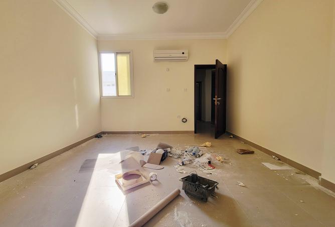 981749 - Property Image 2