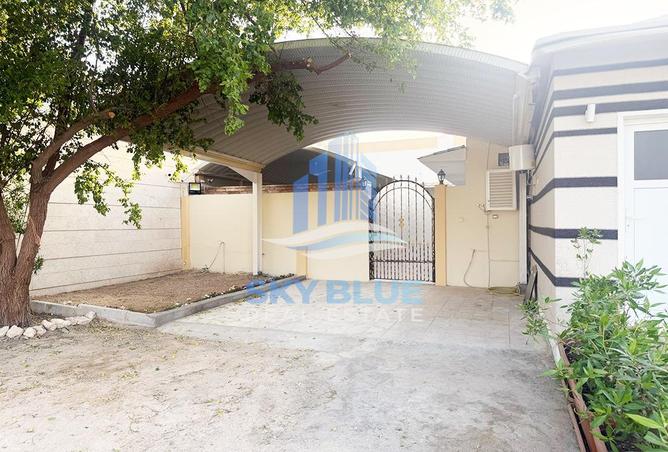 858937 - Property Image 3