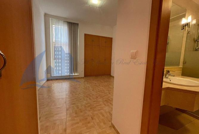 953268 - Property Image 3