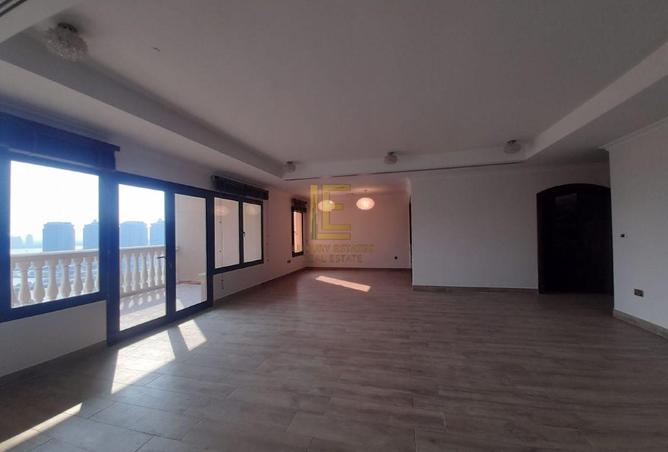 968258 - Property Image 2