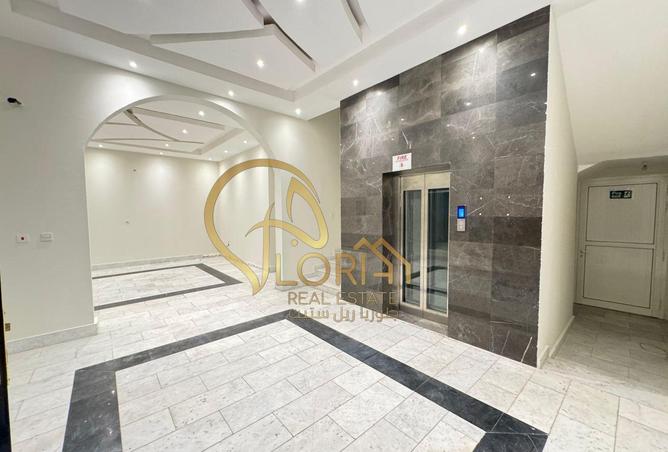 965819 - Property Image 3