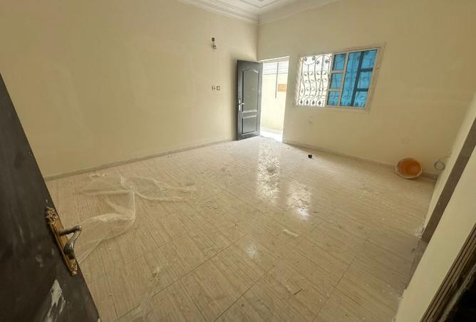 988511 - Property Main Image