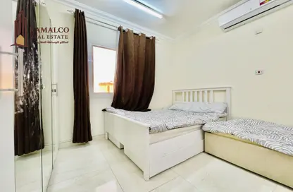 Apartment - Studio - 1 Bathroom for rent in Umm Ghuwailina 4 - Umm Ghuwailina - Doha