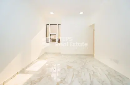 Apartment - 2 Bedrooms - 3 Bathrooms for rent in Osama Bin Zaid Street - Al Aziziyah - Doha