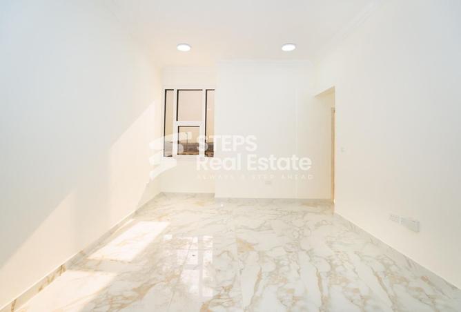 933245 - Property Main Image