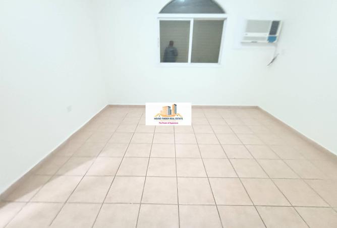 992094 - Property Image 2