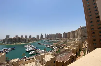 Apartment - 2 Bedrooms - 4 Bathrooms for rent in West Porto Drive - Porto Arabia - The Pearl Island - Doha