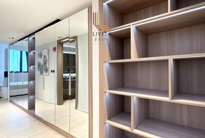 975751 - Property Main Image