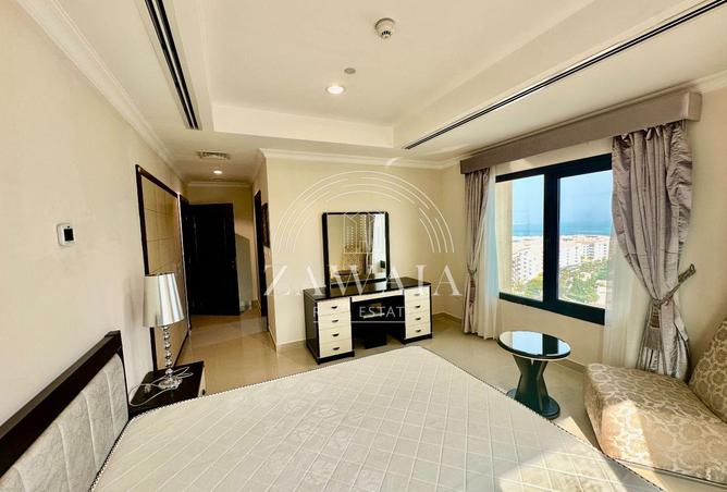 983688 - Property Image 3