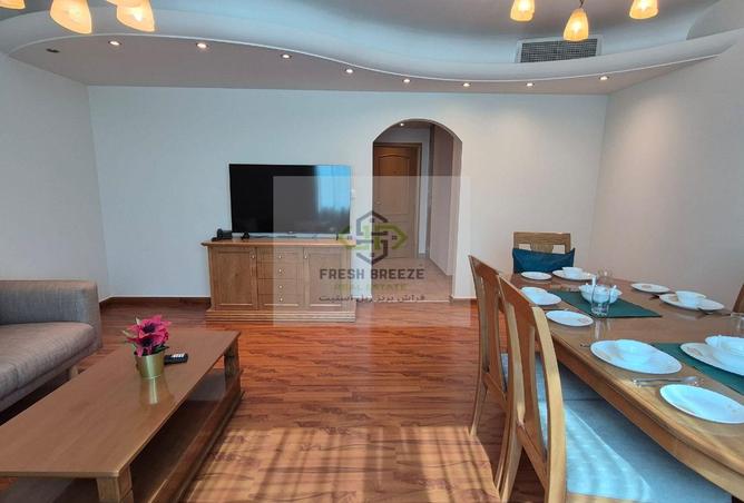 998671 - Property Image 2