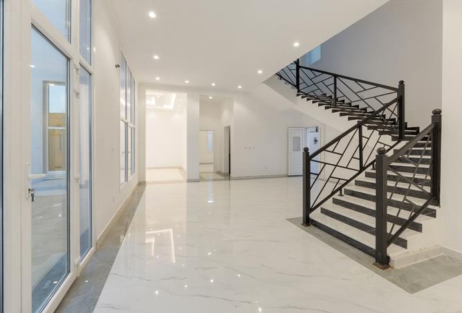 972644 - Property Image 2