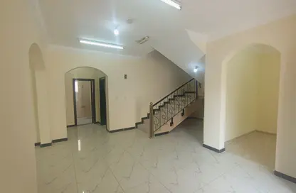 Villa - 5 Bedrooms - 4 Bathrooms for rent in Ain Khaled Villas - Ain Khaled - Doha