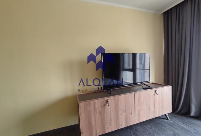 988131 - Property Image 3