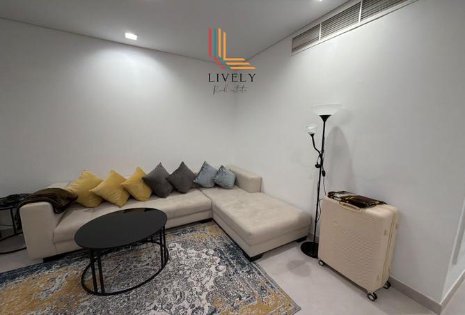 983153 - Property Image 3