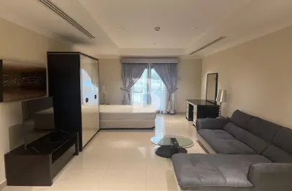 Apartment - 1 Bathroom for sale in Tower 14 - Porto Arabia - The Pearl Island - Doha