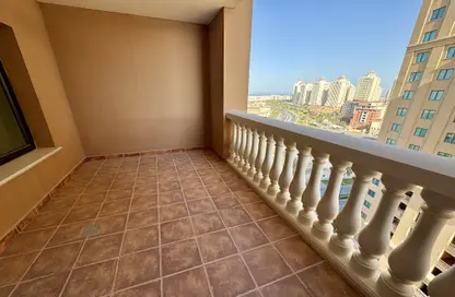 Apartment - 1 Bedroom - 2 Bathrooms for rent in Tower 18 - Porto Arabia - The Pearl Island - Doha