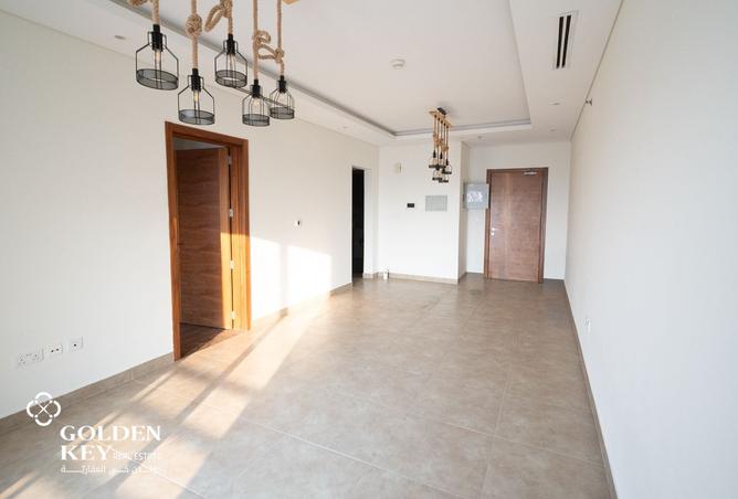 985360 - Property Image 2