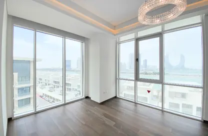 Duplex - 4 Bedrooms - 5 Bathrooms for sale in Gewan Island - The Pearl Island - Doha