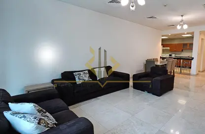 شقة - 2 غرف نوم - 3 حمامات للايجار في أبراج زجزاج - الخليج الغربي - الدوحة